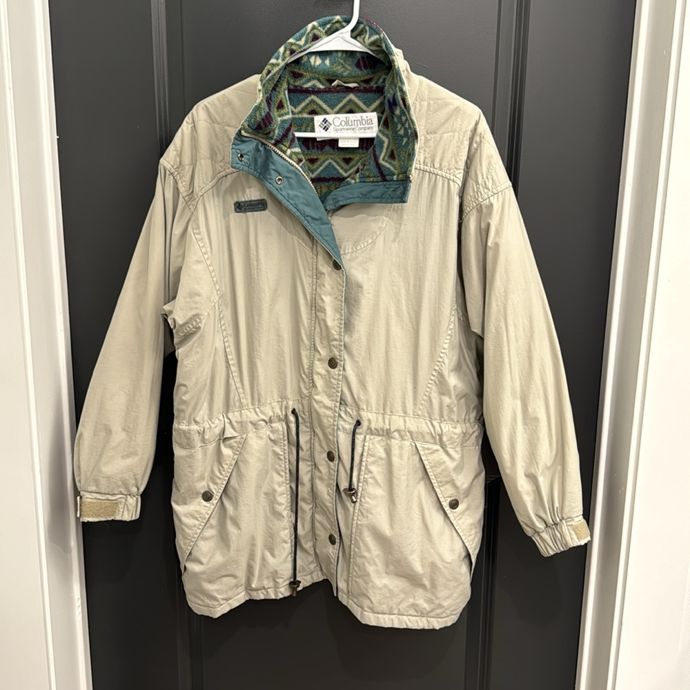 COLUMBIA | VINTAGE 90s full-zip heavy-weight jacket w/ aztec print fleece liner
